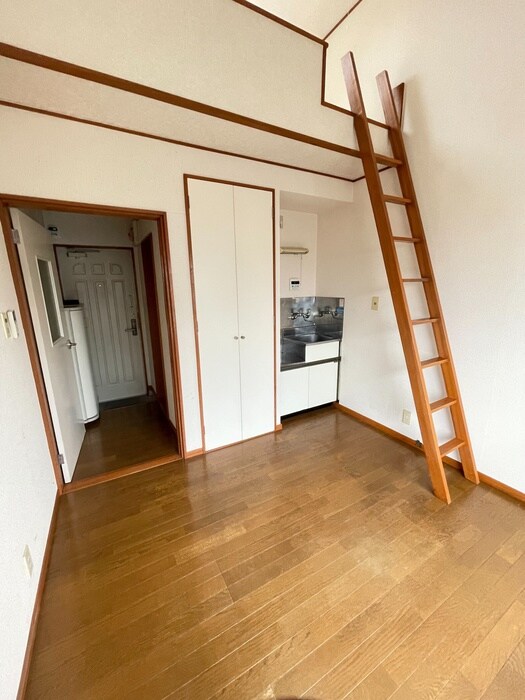 物件内観写真8　(居室)