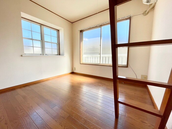 物件内観写真8　(居室)