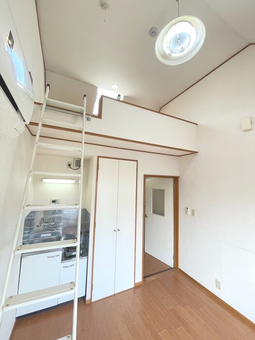 物件内観写真9　(居室)