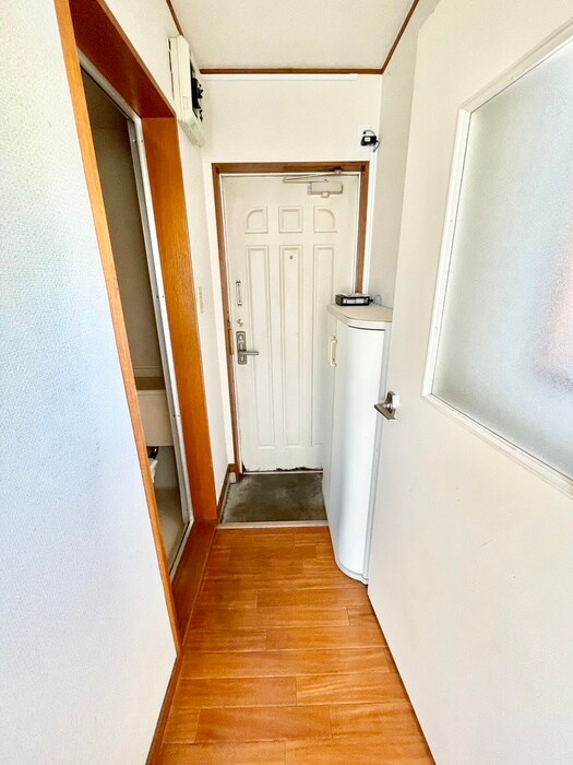 物件内観写真14　(玄関)