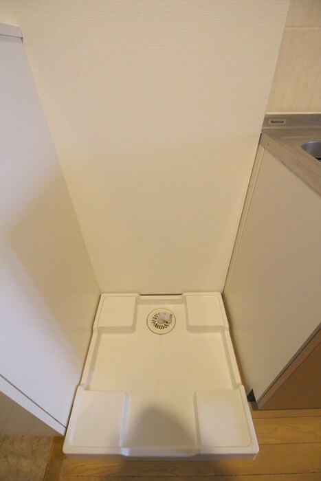 物件内観写真12　(洗濯機置場)