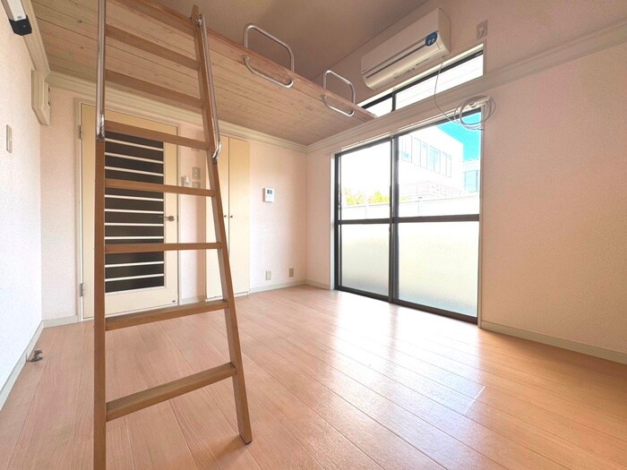 物件内観写真8　(居室)