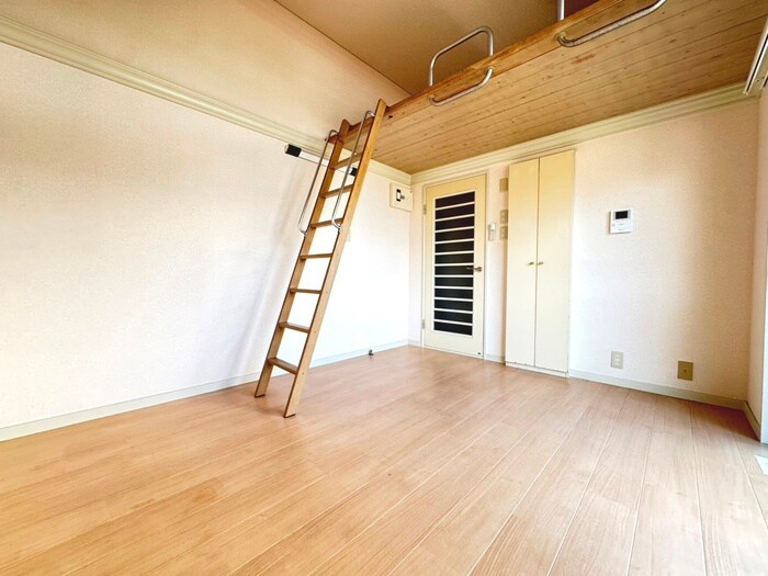 物件内観写真9　(居室)