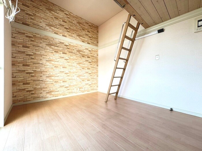 物件内観写真10　(居室)