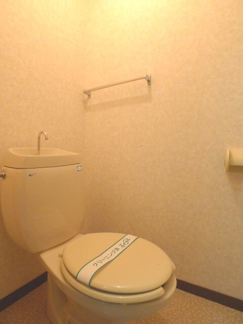 物件内観写真8　(トイレ)