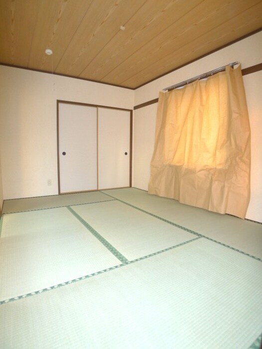 物件内観写真14　(室内からの展望)