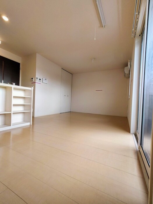 物件内観写真16　(室内からの展望)