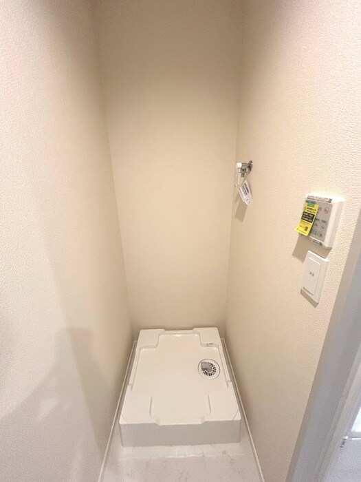 物件内観写真14　(洗濯機置場)