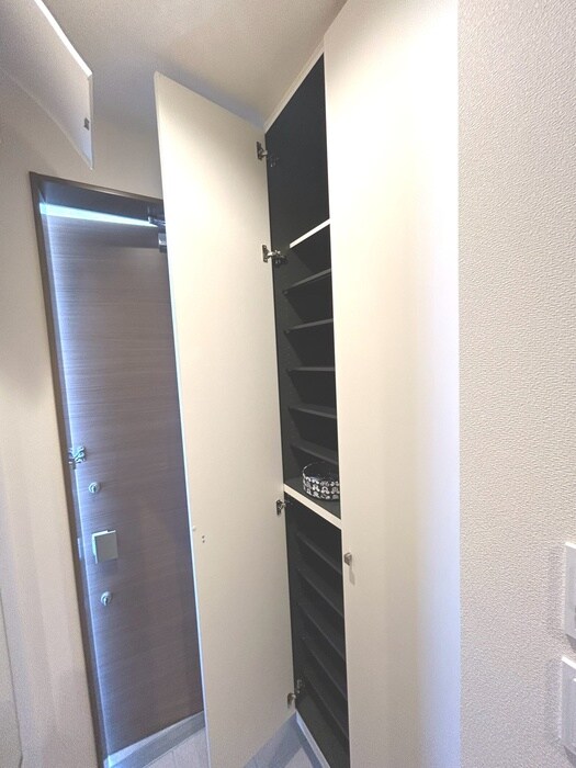 物件内観写真16　(靴箱)