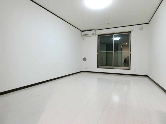 物件内観写真22　(居室)