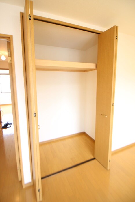 物件内観写真10　(収納)