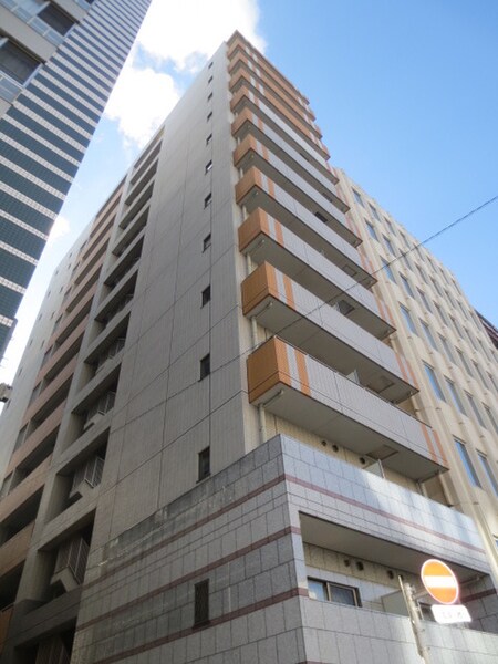 ｶﾞ-ﾗ･ｽﾃ-ｼｮﾝ新富町(1202)外観写真