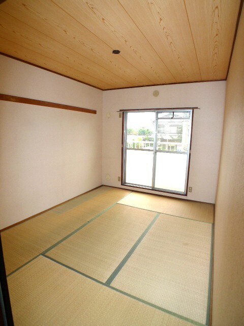 物件内観写真6　(居室)