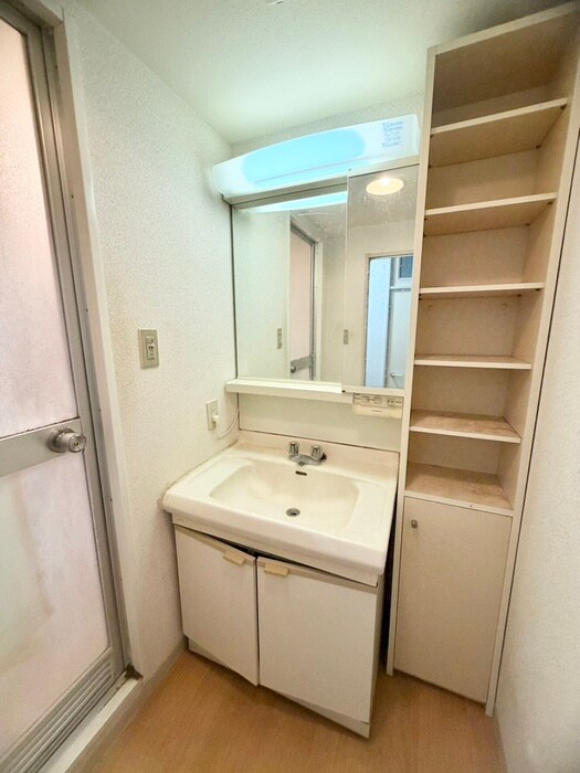 物件内観写真10　(洗面)