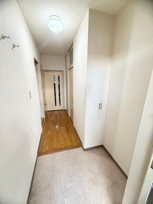 物件内観写真14　(玄関)