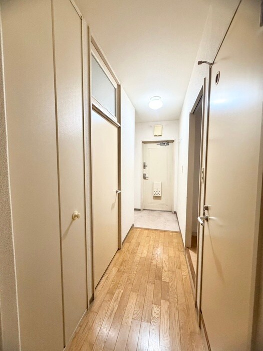 物件内観写真22　(廊下)