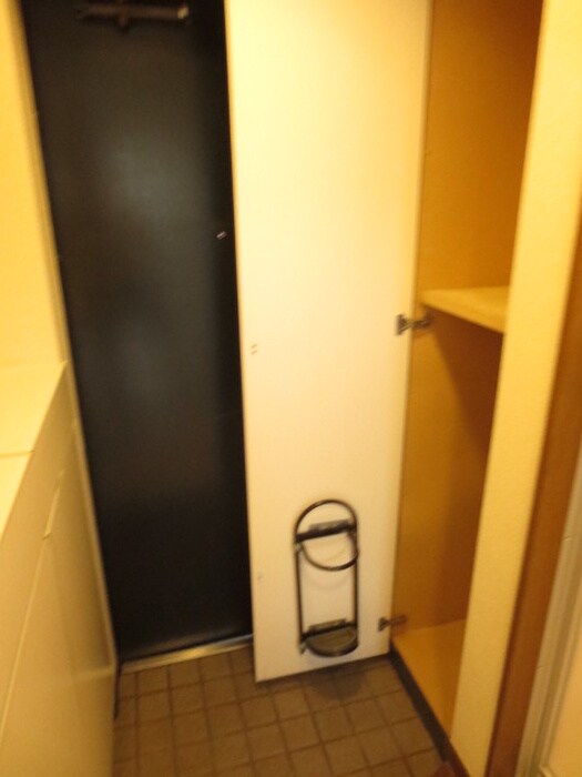 物件内観写真8　(靴箱)