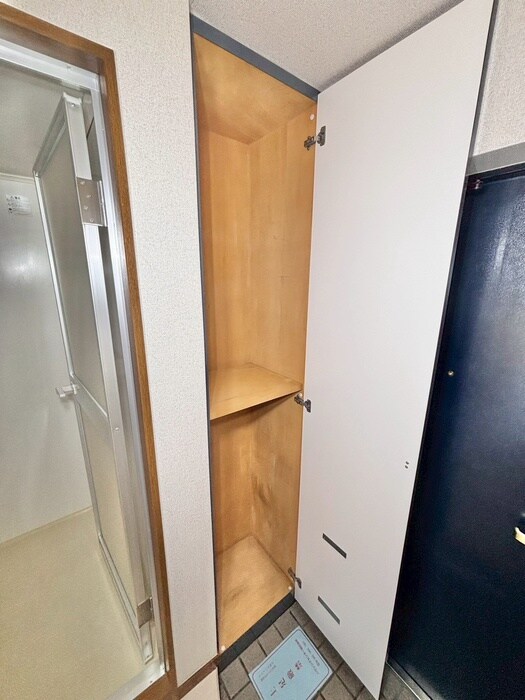 物件内観写真12　(収納)