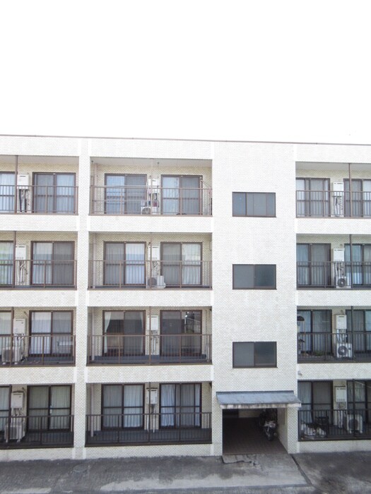 物件内観写真16　(室内からの展望)