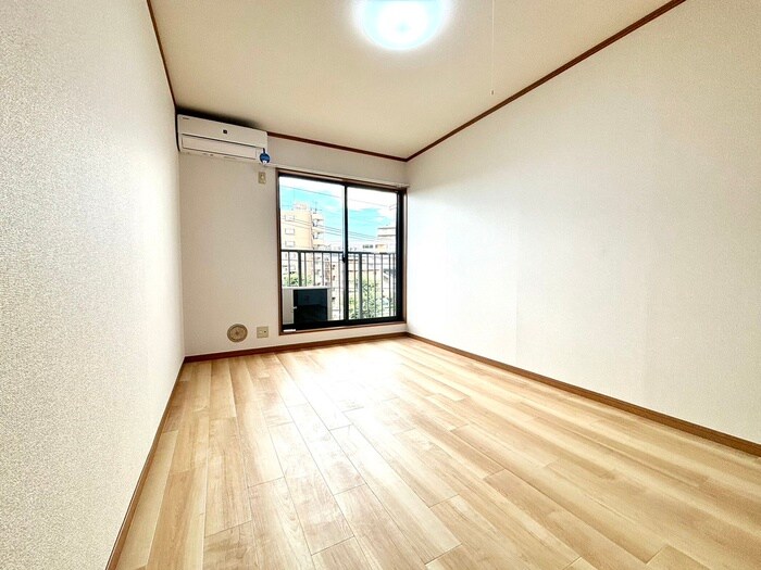 物件内観写真7　(居室)