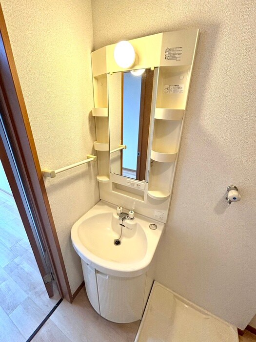 物件内観写真11　(洗面)