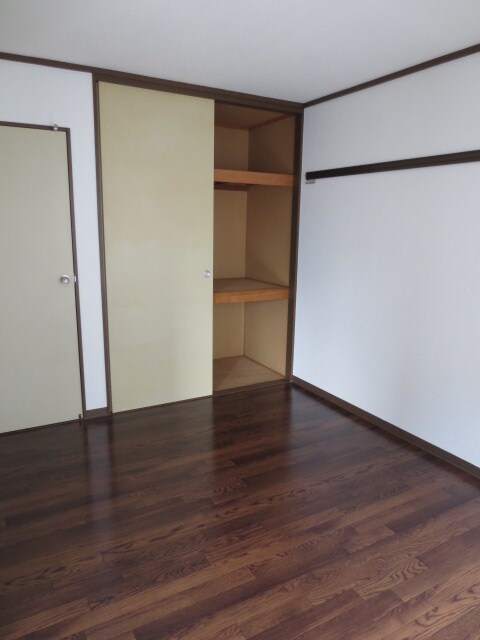 物件内観写真7　(収納)