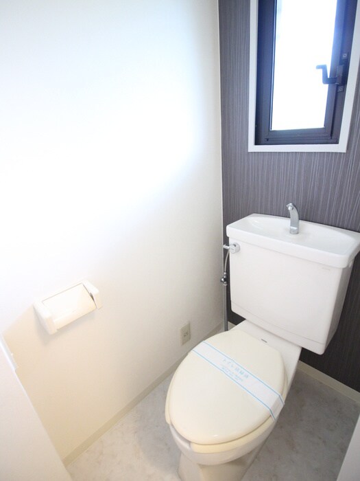 物件内観写真10　(トイレ)