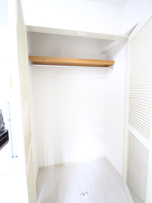 物件内観写真13　(収納)