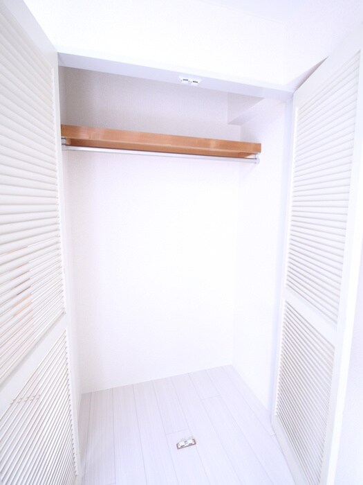 物件内観写真13　(収納)