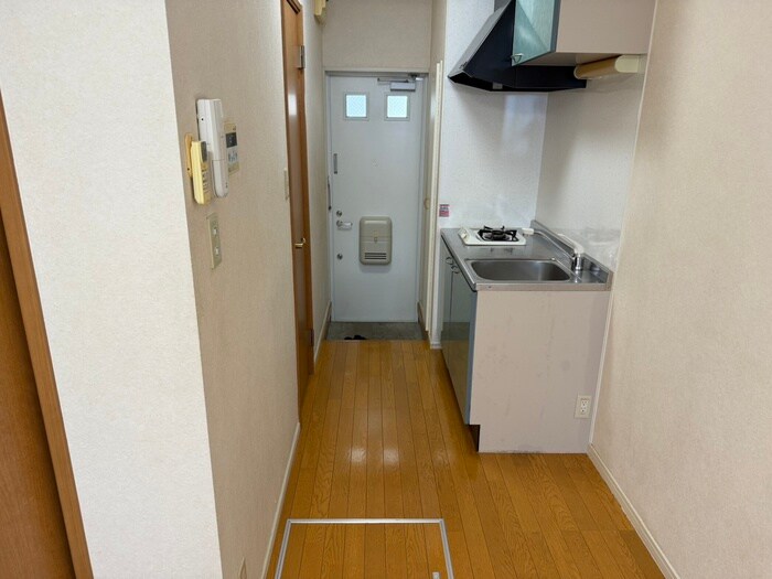 物件内観写真16　(廊下)