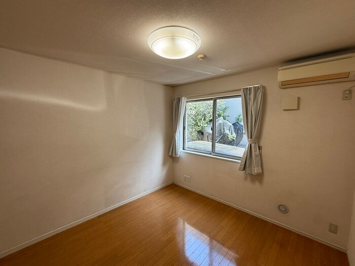 物件内観写真19　(居室)