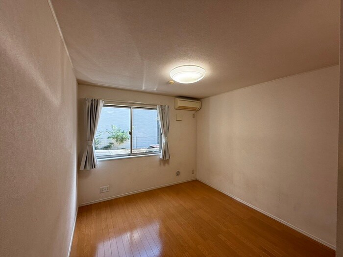 物件内観写真21　(居室)