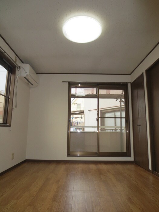 物件内観写真6　(居室)