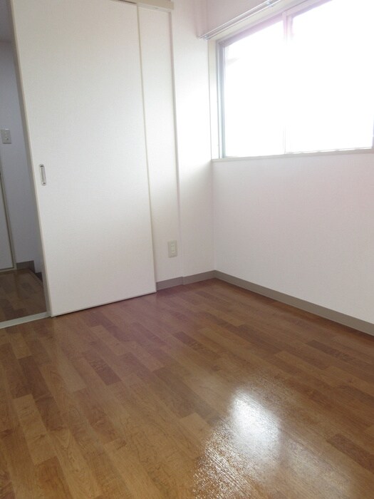 物件内観写真18　(居室)