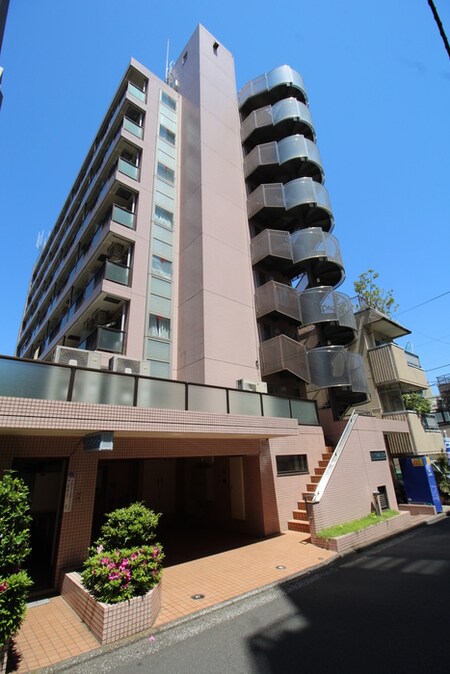 ローヤルガーデン外観写真