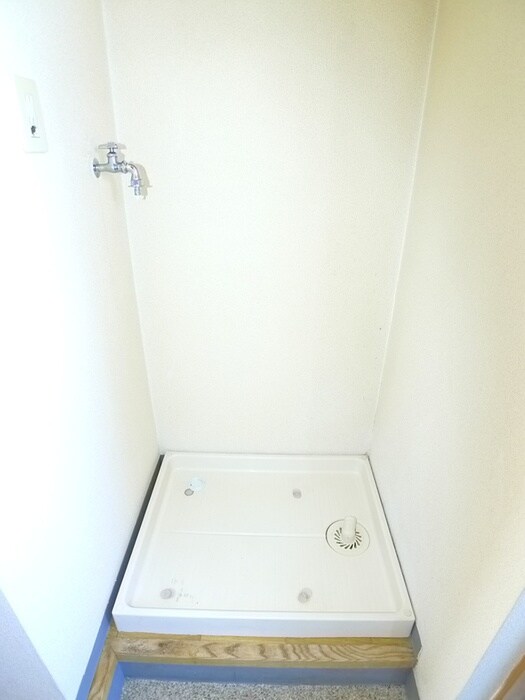 物件内観写真20　(洗濯機置場)