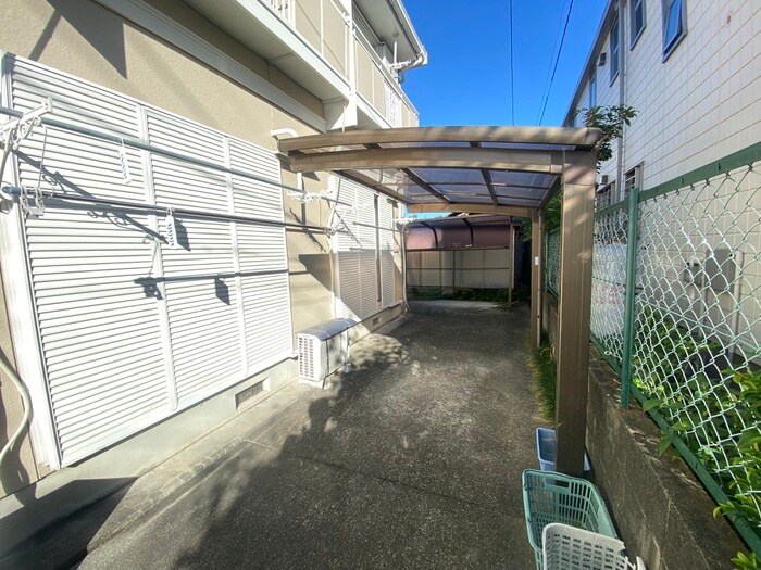 物件外観写真3　(駐輪場)