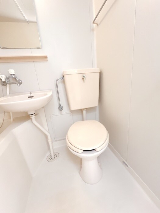 物件内観写真11　(トイレ)