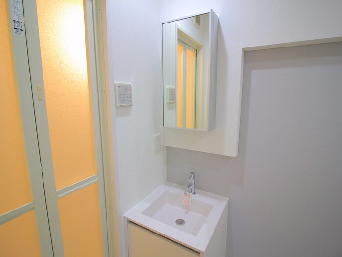 物件内観写真12　(洗面)