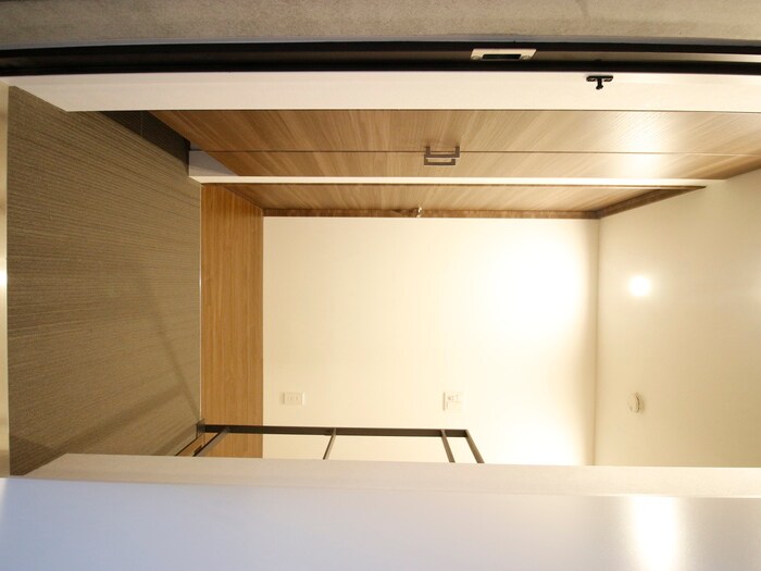 物件内観写真18　(玄関)