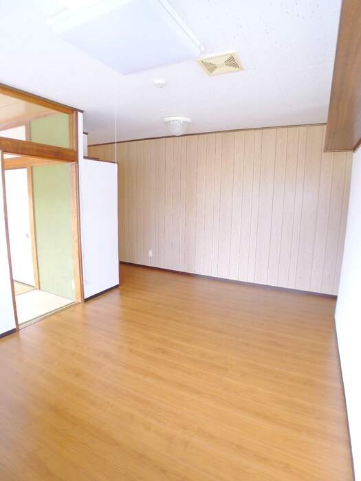 物件内観写真10　(居室)