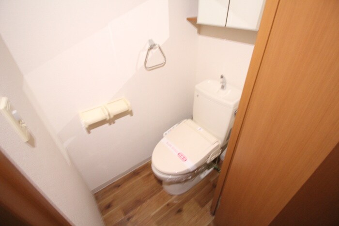 物件内観写真11　(トイレ)