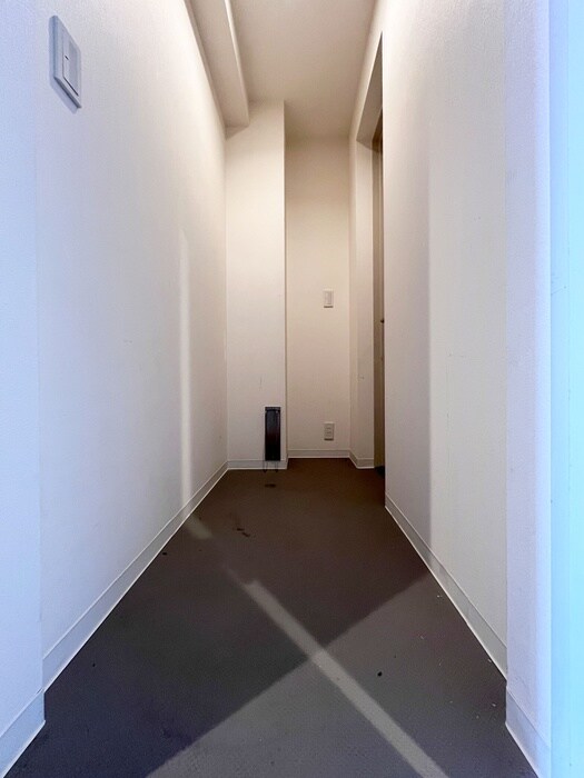 物件内観写真21　(廊下)