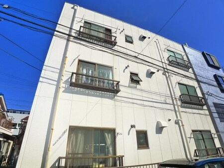 アドニス外観写真