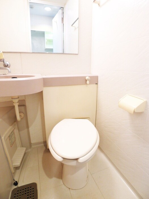 物件内観写真14　(トイレ)