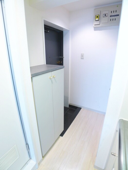 物件内観写真15　(玄関)