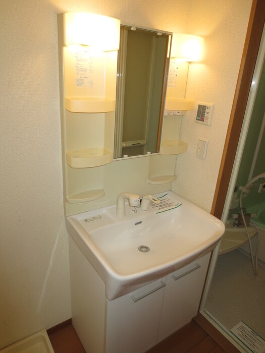 物件内観写真17　(洗面)