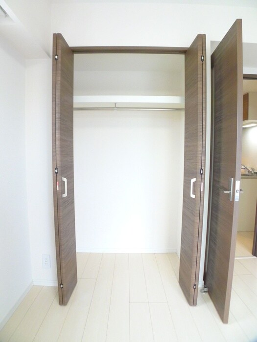 物件内観写真13　(収納)