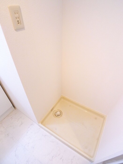 物件内観写真19　(洗濯機置場)