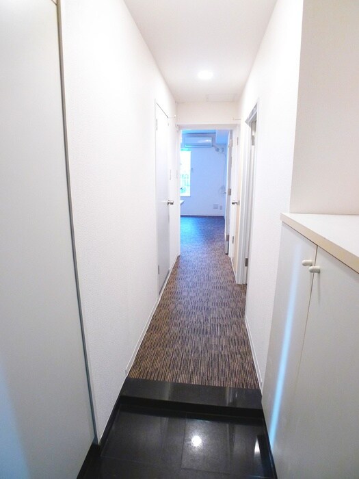 物件内観写真21　(廊下)